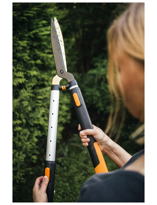 Телескопические ножницы для живой изгороди Fiskars SmartFit 1013565 фото 5